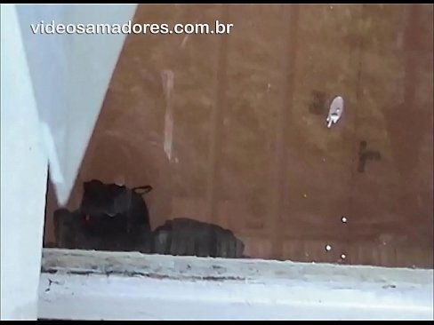 ❤️ Omu cornu chì fighjula a so fidanzata cù un altru tippu, registrendu un video di cazzo senza disturbà a coppia ☑ Bella porno à co.xxxtophd.ru ️❤